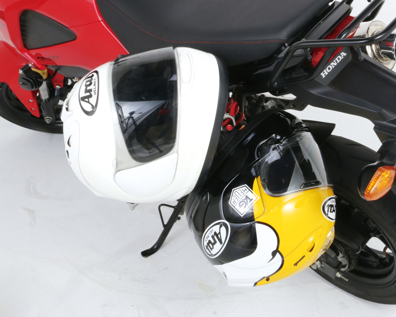 Ducati monster hotsell helmet lock
